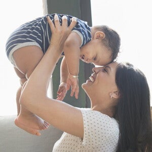 La estimulación del bebé y los masajes para bebés