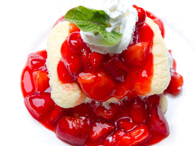 Cremoso de vainilla con salsa de frutos rojos Cremoso de vainilla con salsa de frutos rojos